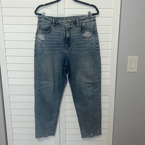 American Eagle Stretch Mom Jeans, Short
